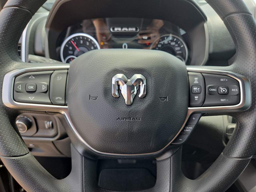 Thumbnail: 2026 RAM 1500 - 26