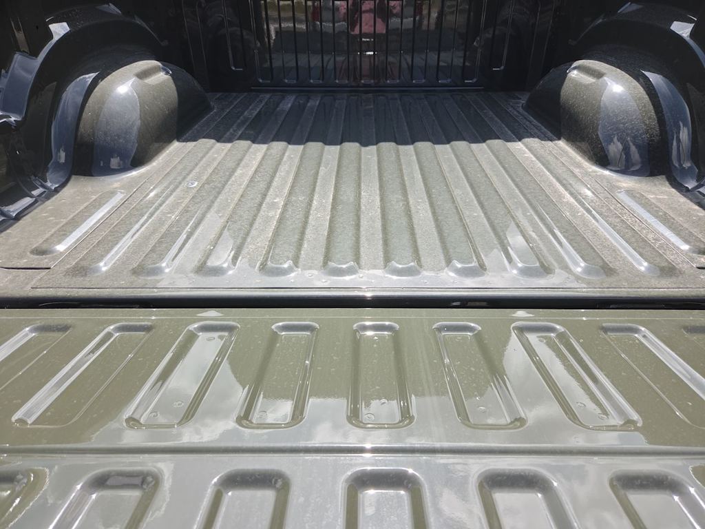 Thumbnail: 2026 RAM 1500 - 15