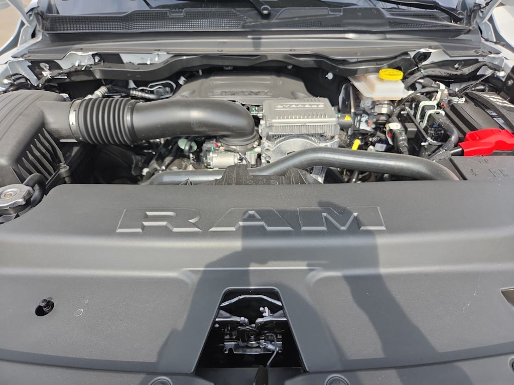 Thumbnail: 2026 RAM 1500 - 9