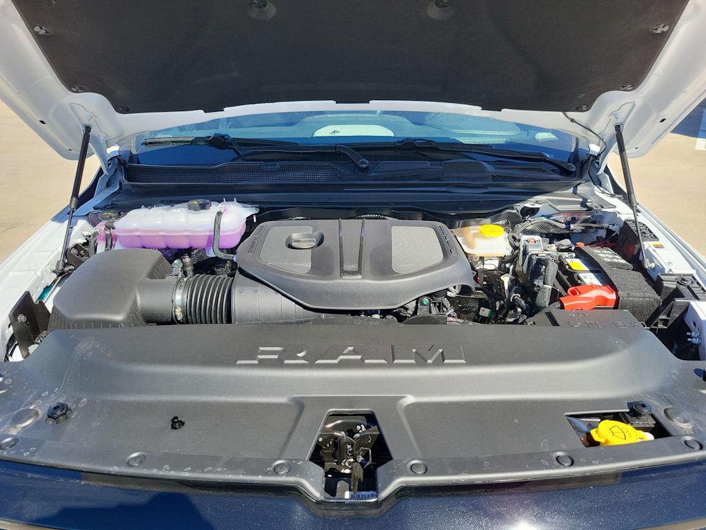 Thumbnail: 2026 RAM 1500 - 9