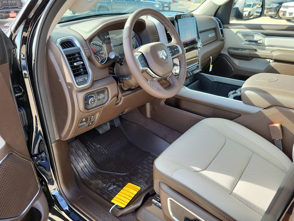 Thumbnail: 2026 RAM 1500 - 11