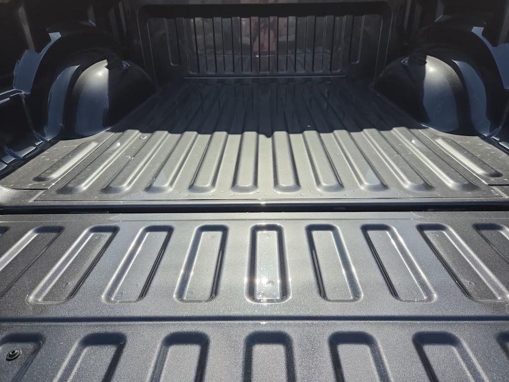 Thumbnail: 2026 RAM 1500 - 15