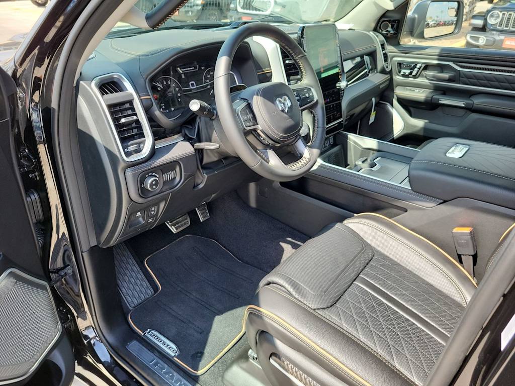 Thumbnail: 2026 RAM 1500 - 2