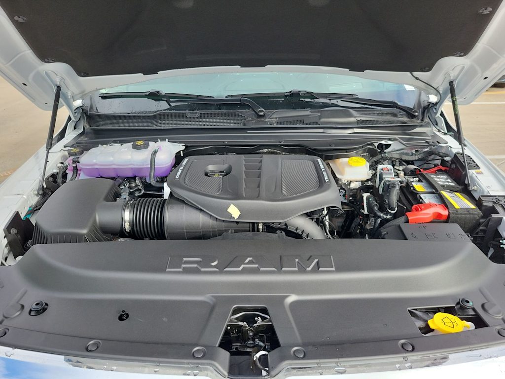 Thumbnail: 2026 RAM 1500 - 9