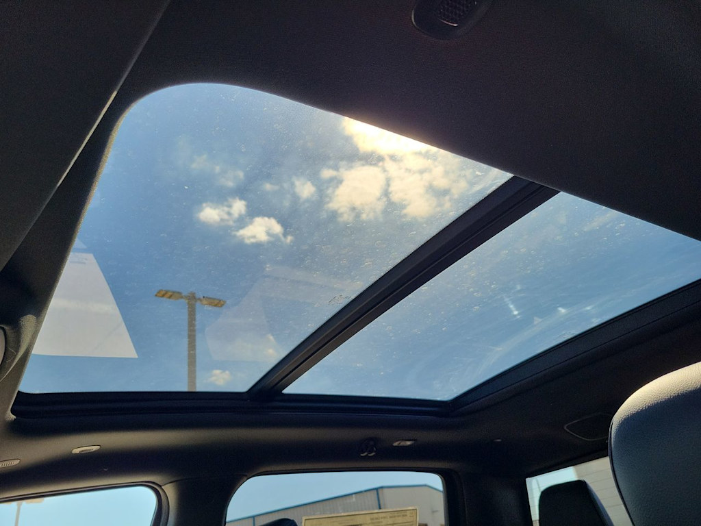 Thumbnail: 2026 RAM 1500 - 30