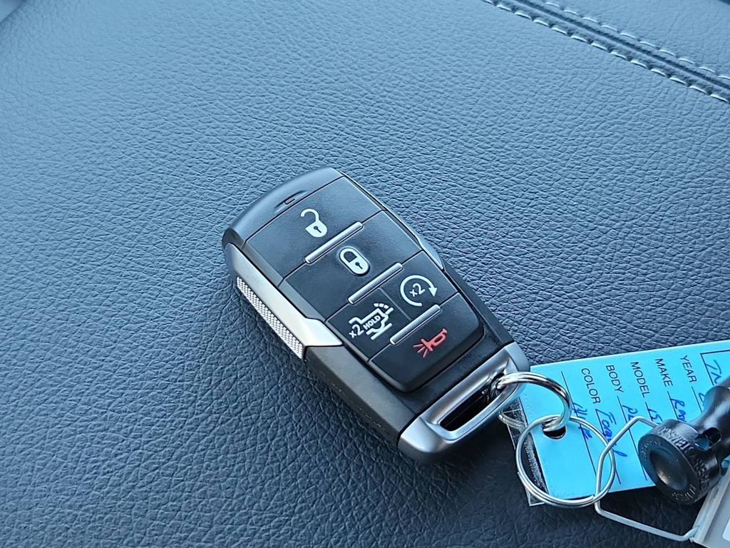 Thumbnail: 2026 RAM 1500 - 18