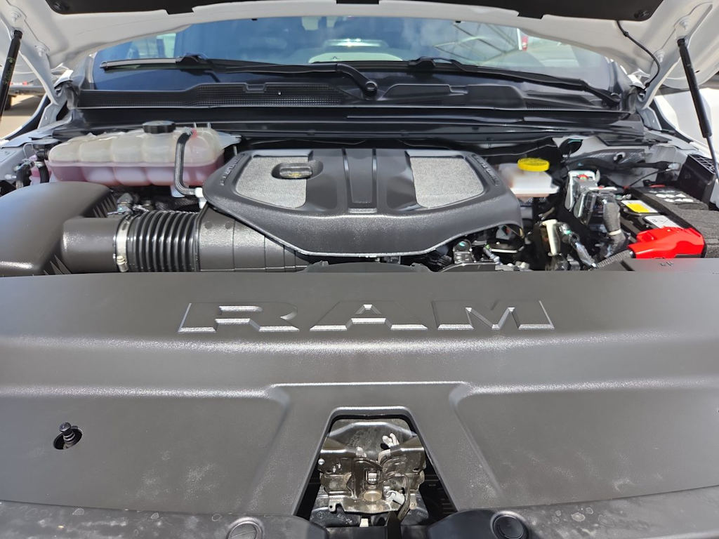 Thumbnail: 2026 RAM 1500 - 9