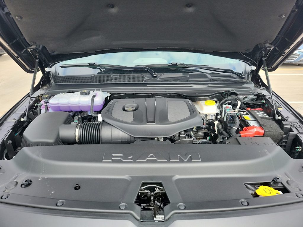 Thumbnail: 2026 RAM 1500 - 9