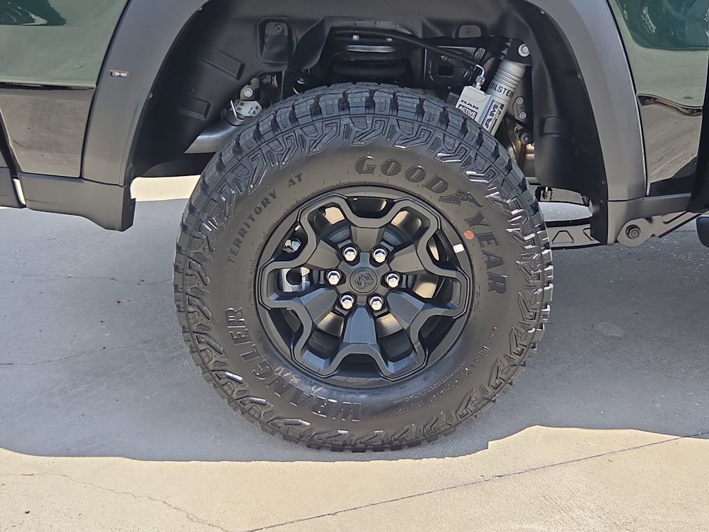 Thumbnail: 2026 RAM 1500 - 8