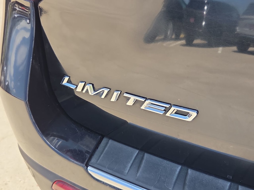 Thumbnail: 2021 Ford Explorer - 26