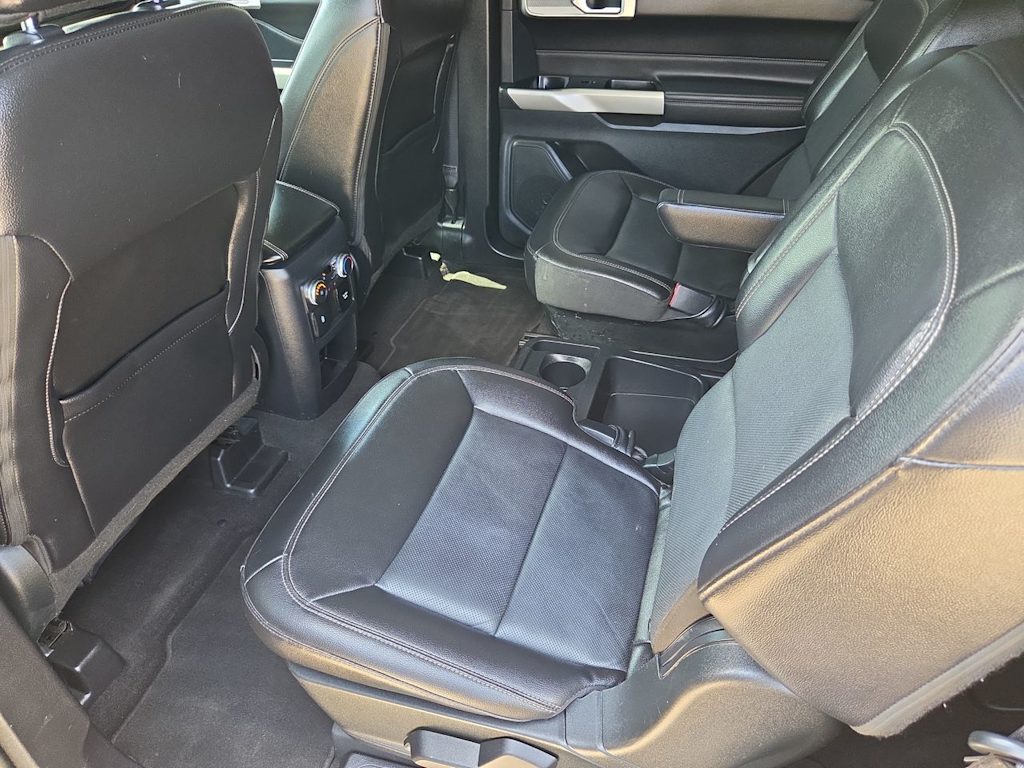 Thumbnail: 2021 Ford Explorer - 13