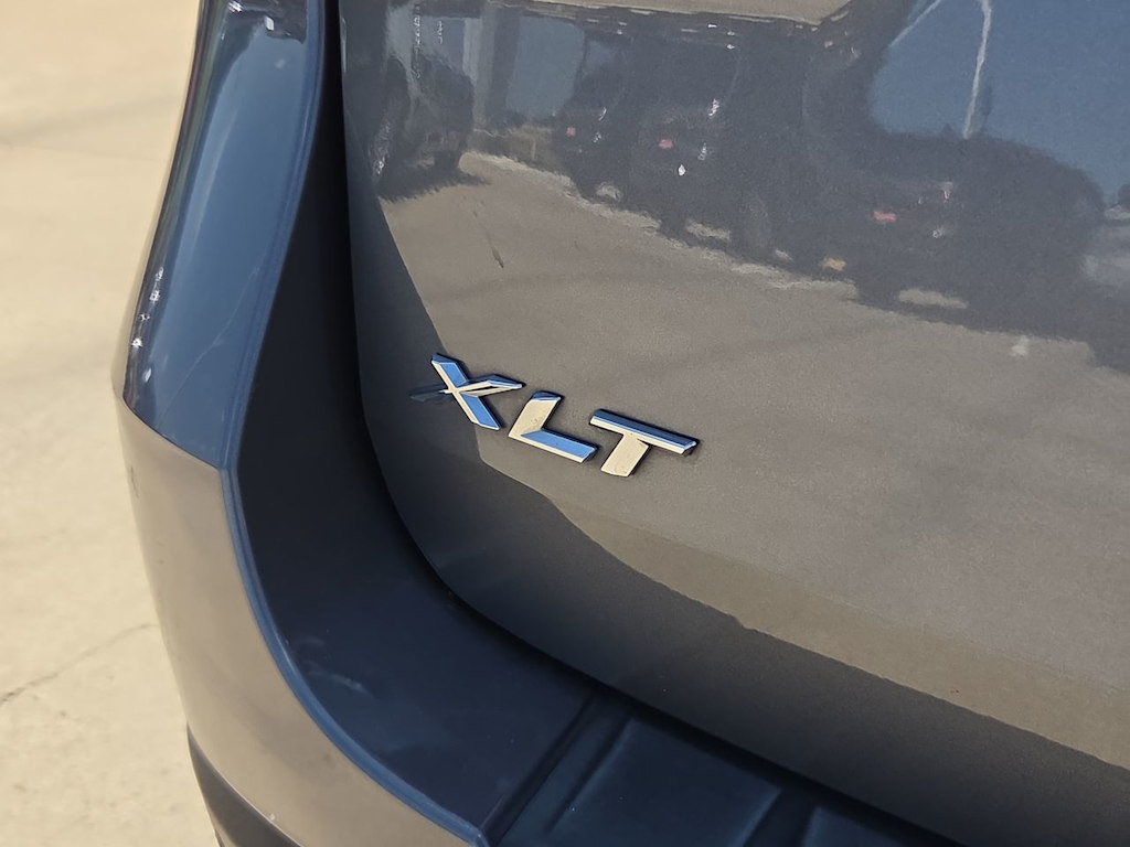 Thumbnail: 2022 Ford Explorer - 7