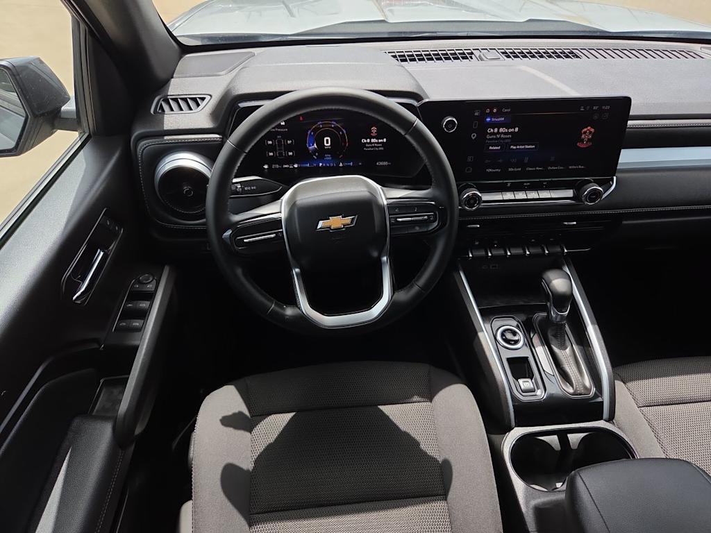 Thumbnail: 2024 Chevrolet Colorado - 10