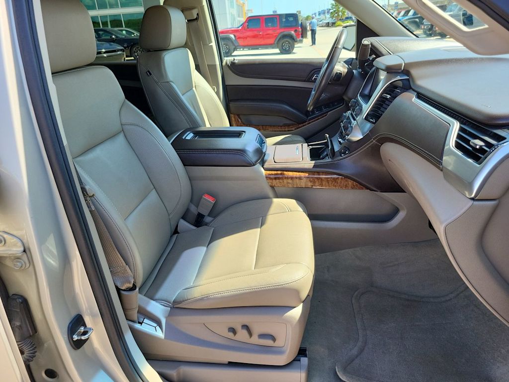 Thumbnail: 2015 Chevrolet Tahoe - 12
