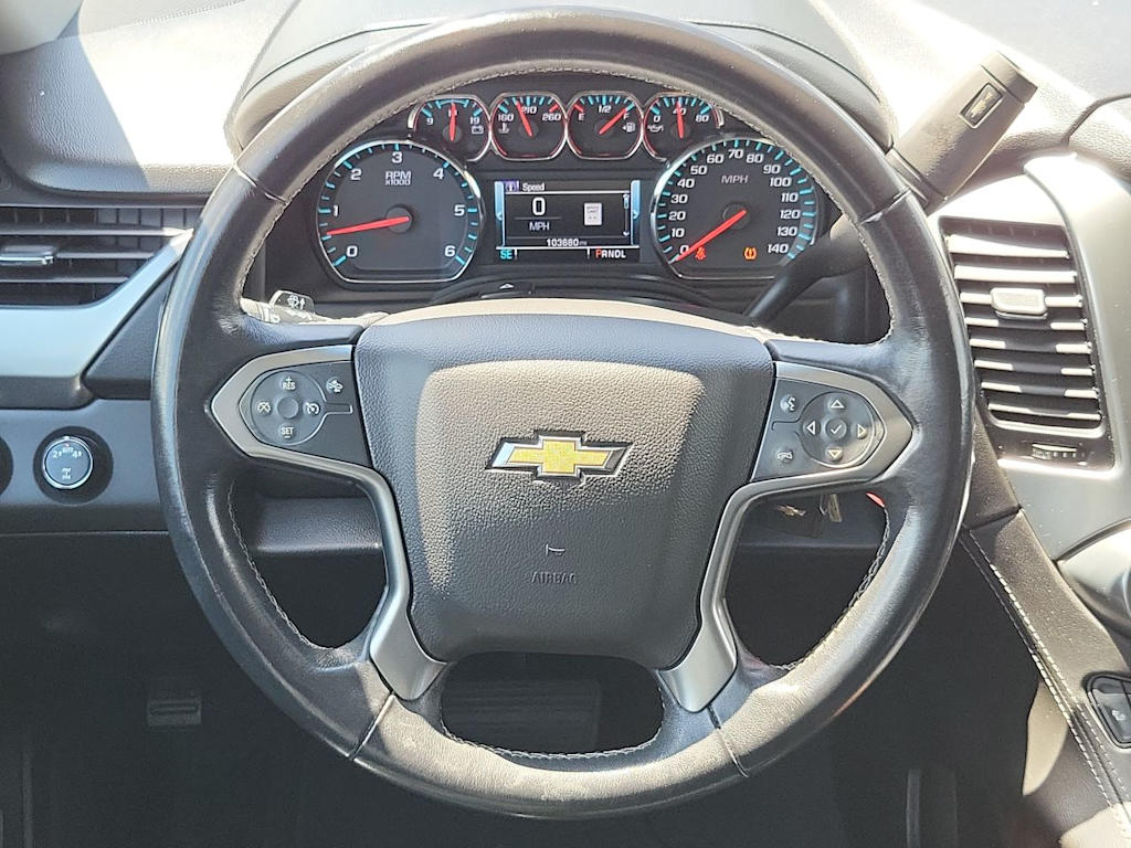 Thumbnail: 2019 Chevrolet Suburban - 14