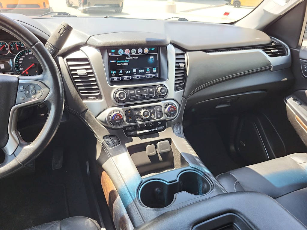 Thumbnail: 2019 Chevrolet Suburban - 15