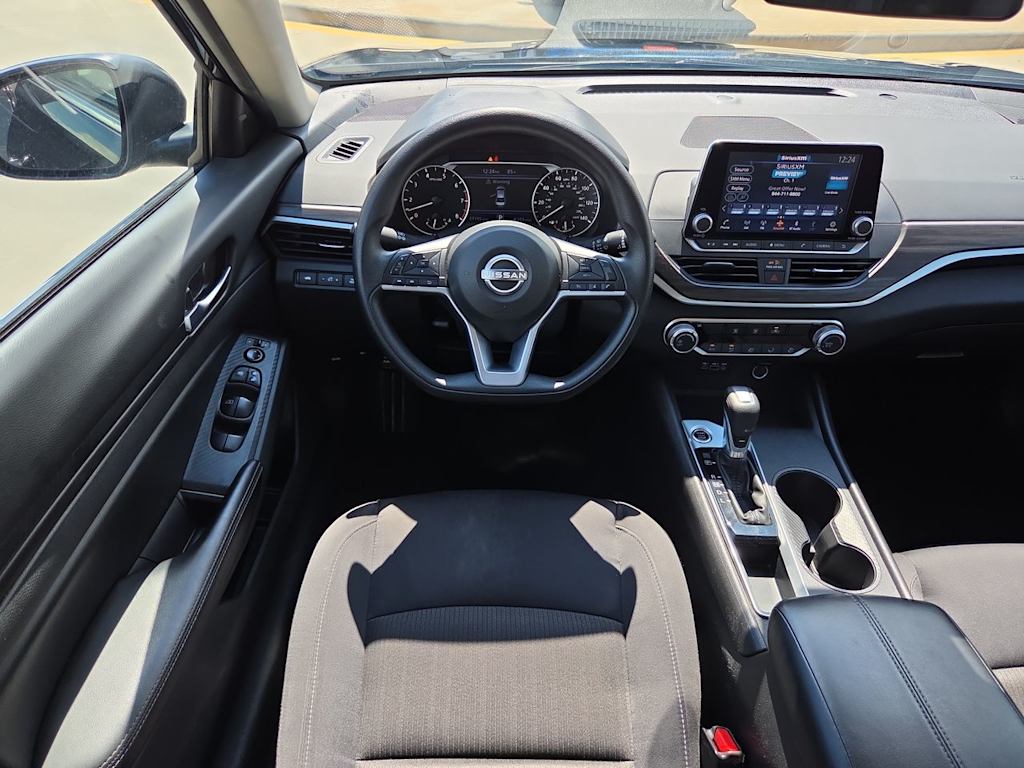 Thumbnail: 2025 Nissan Altima - 10