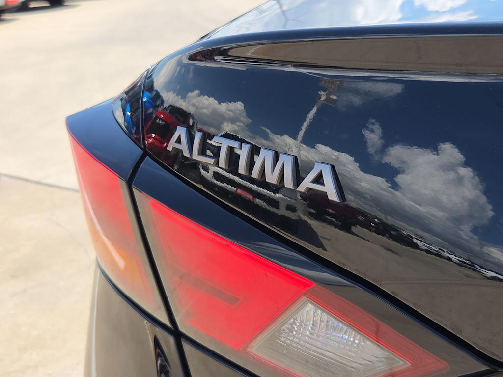 Thumbnail: 2025 Nissan Altima - 7