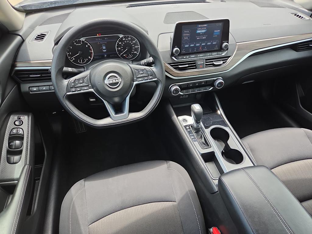 Thumbnail: 2024 Nissan Altima - 9