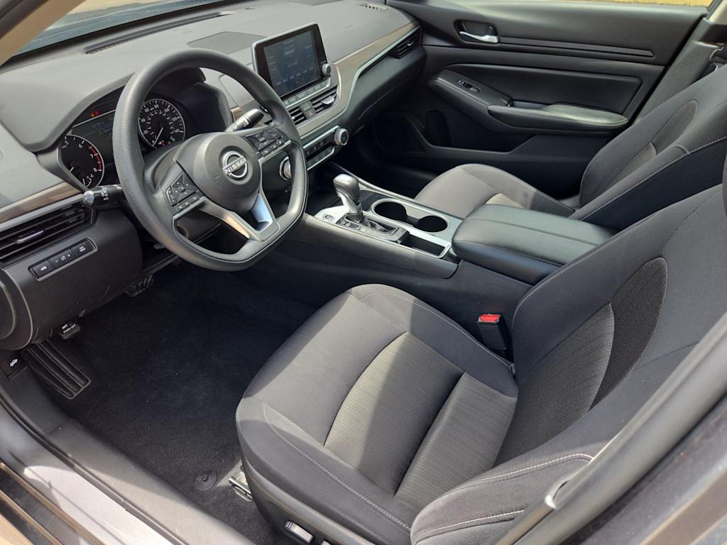 Thumbnail: 2024 Nissan Altima - 10