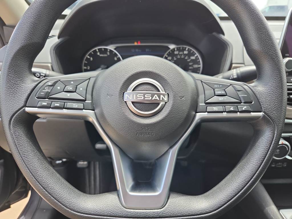 Thumbnail: 2024 Nissan Altima - 20