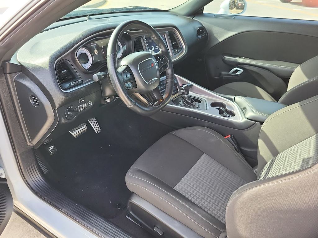 Thumbnail: 2022 Dodge Challenger - 2