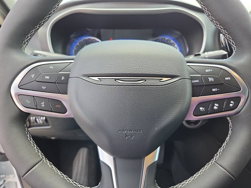 Thumbnail: 2027 Chrysler Pacifica - 27