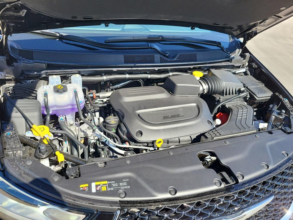 Thumbnail: 2026 Chrysler Pacifica - 9