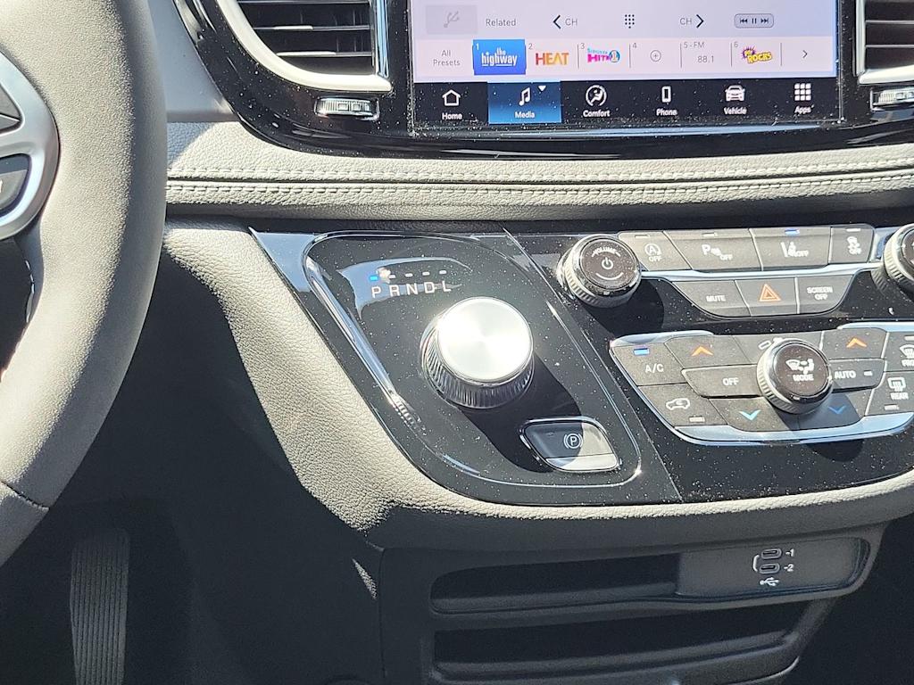 Thumbnail: 2026 Chrysler Pacifica - 29