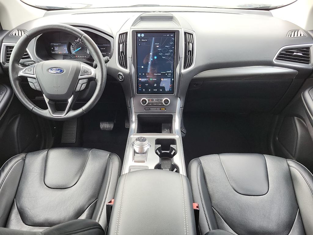 2022 Ford Edge Titanium 10