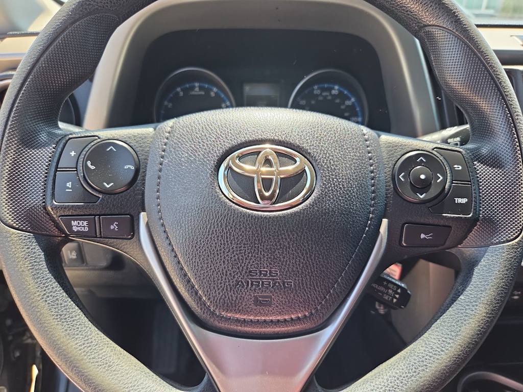 Thumbnail: 2018 Toyota RAV4 - 28
