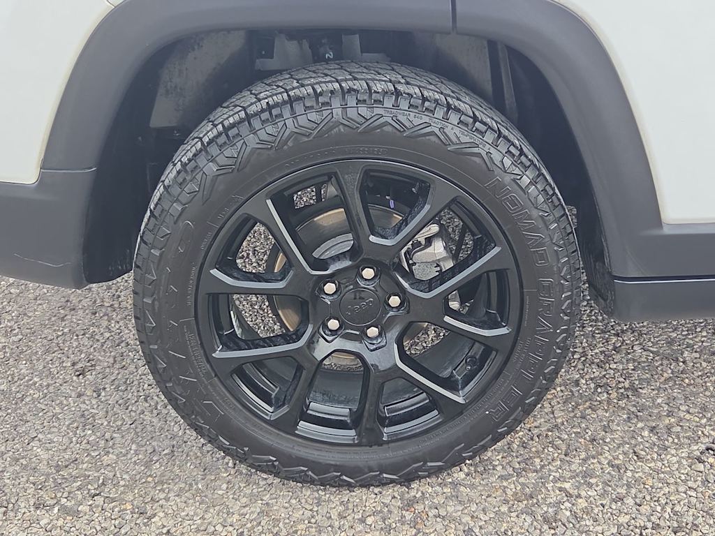 Thumbnail: 2024 Jeep Compass - 8