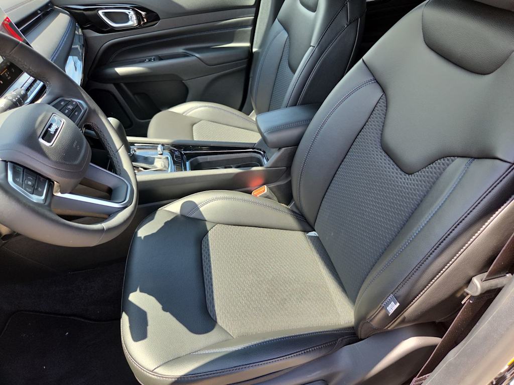 Thumbnail: 2026 Jeep Compass - 12