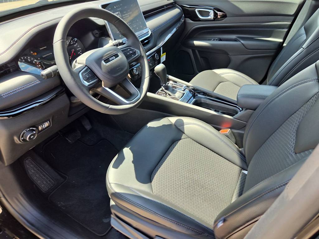 Thumbnail: 2026 Jeep Compass - 11