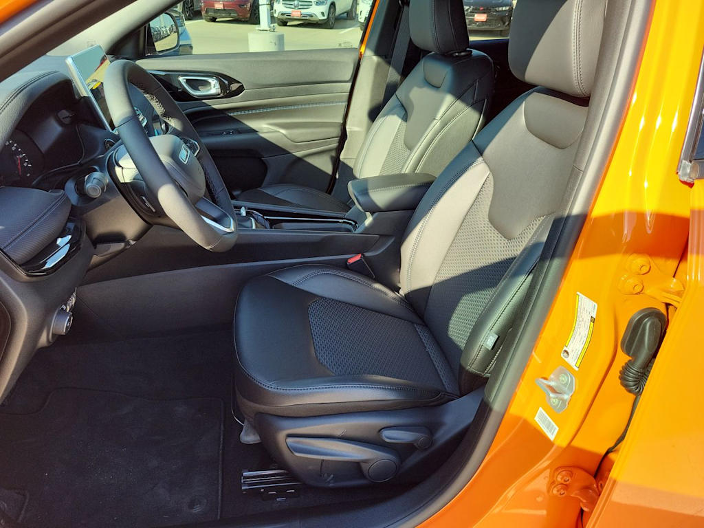 Thumbnail: 2026 Jeep Compass - 11