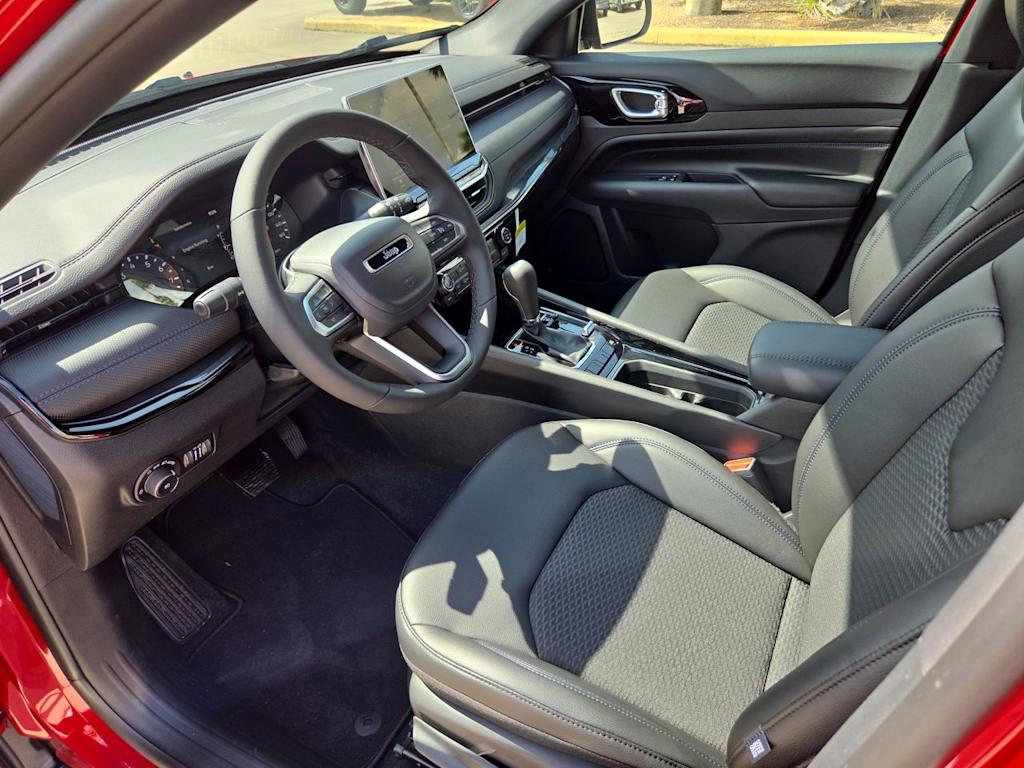 Thumbnail: 2026 Jeep Compass - 11