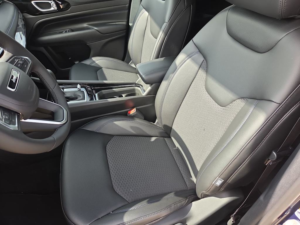 Thumbnail: 2026 Jeep Compass - 12