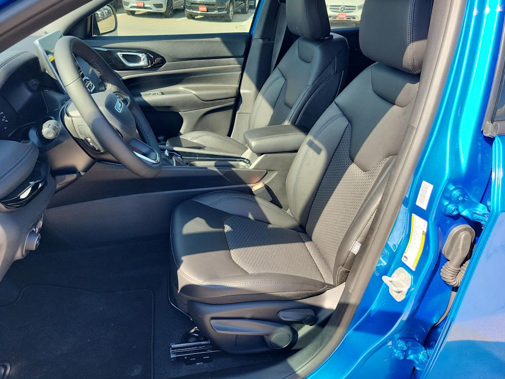 Thumbnail: 2026 Jeep Compass - 11