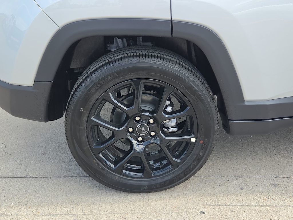 Thumbnail: 2026 Jeep Compass - 8