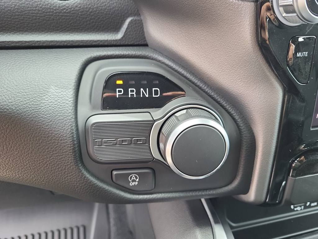 Thumbnail: 2026 RAM 1500 - 14