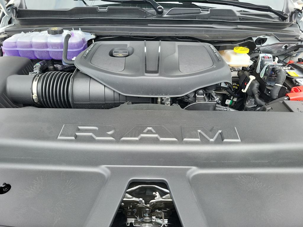 Thumbnail: 2026 RAM 1500 - 9