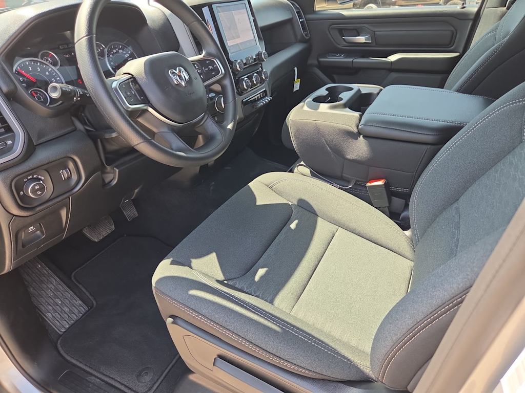 Thumbnail: 2026 RAM 1500 - 10