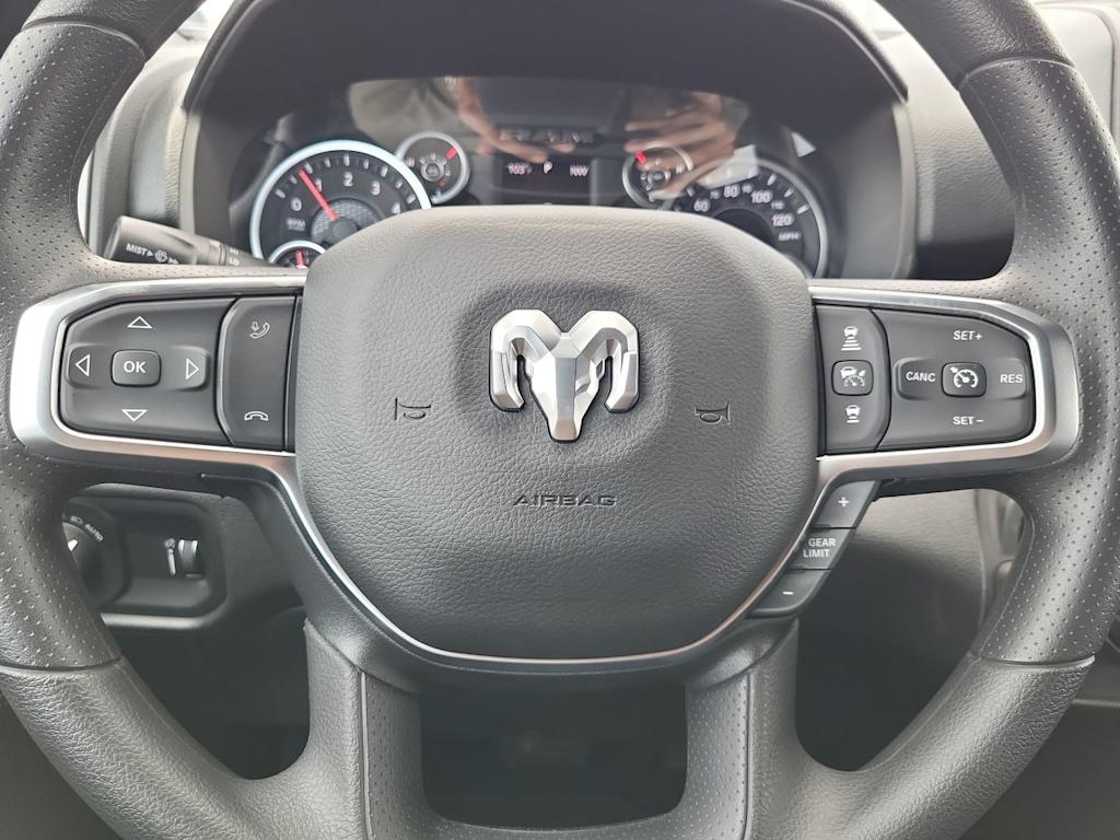 Thumbnail: 2026 RAM 1500 - 27
