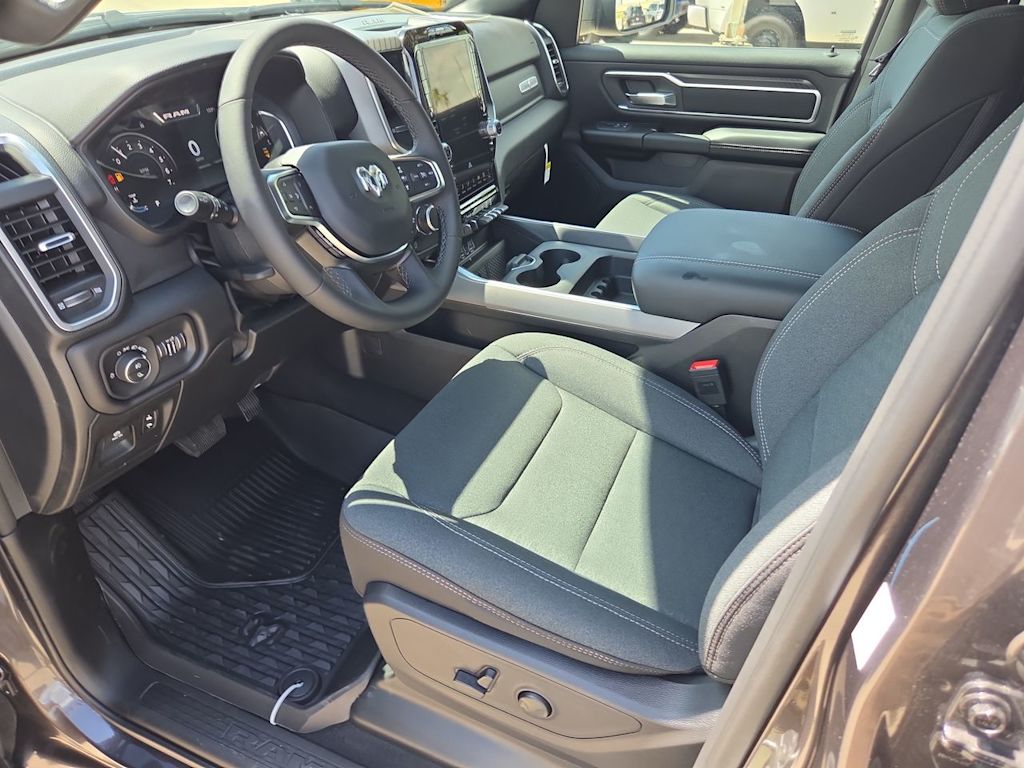 Thumbnail: 2026 RAM 1500 - 11