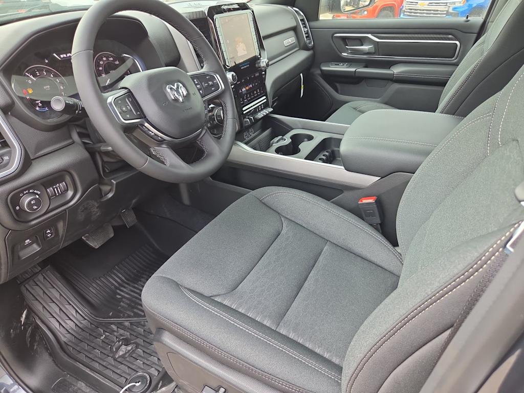 Thumbnail: 2026 RAM 1500 - 10