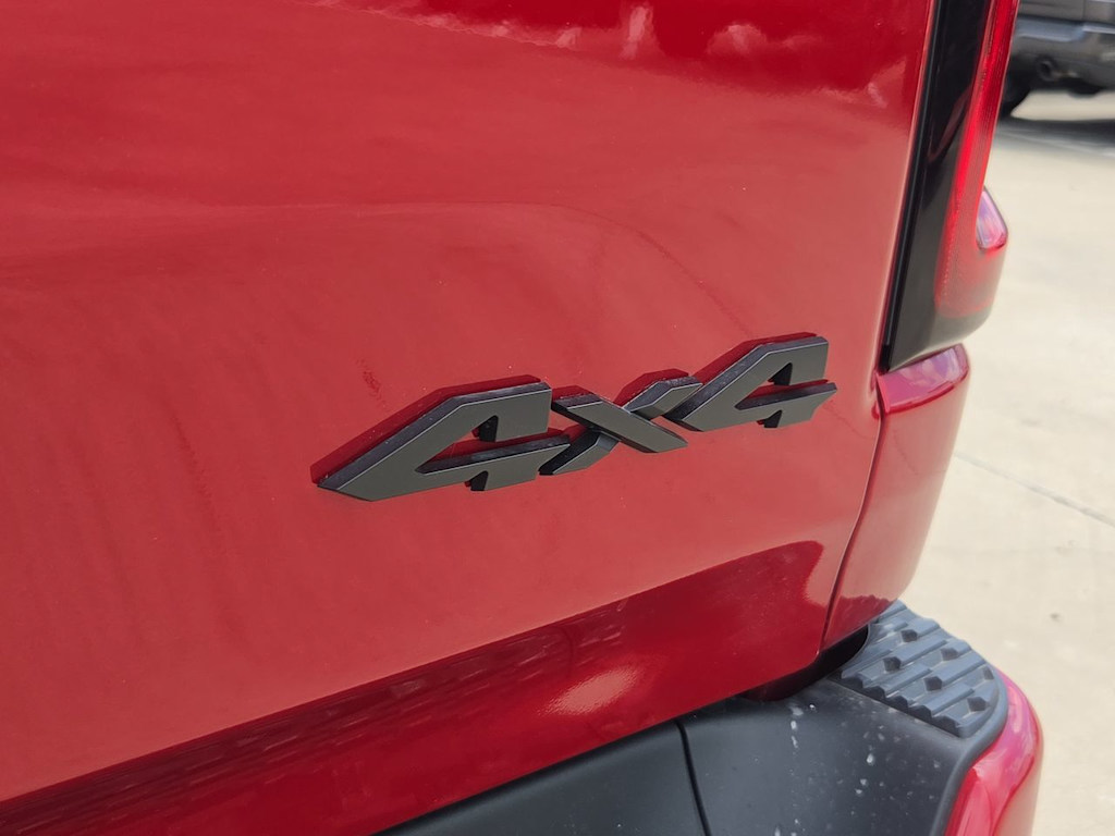 Thumbnail: 2026 RAM 1500 - 7