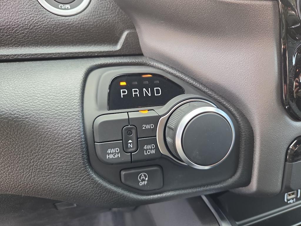 Thumbnail: 2026 RAM 1500 - 14
