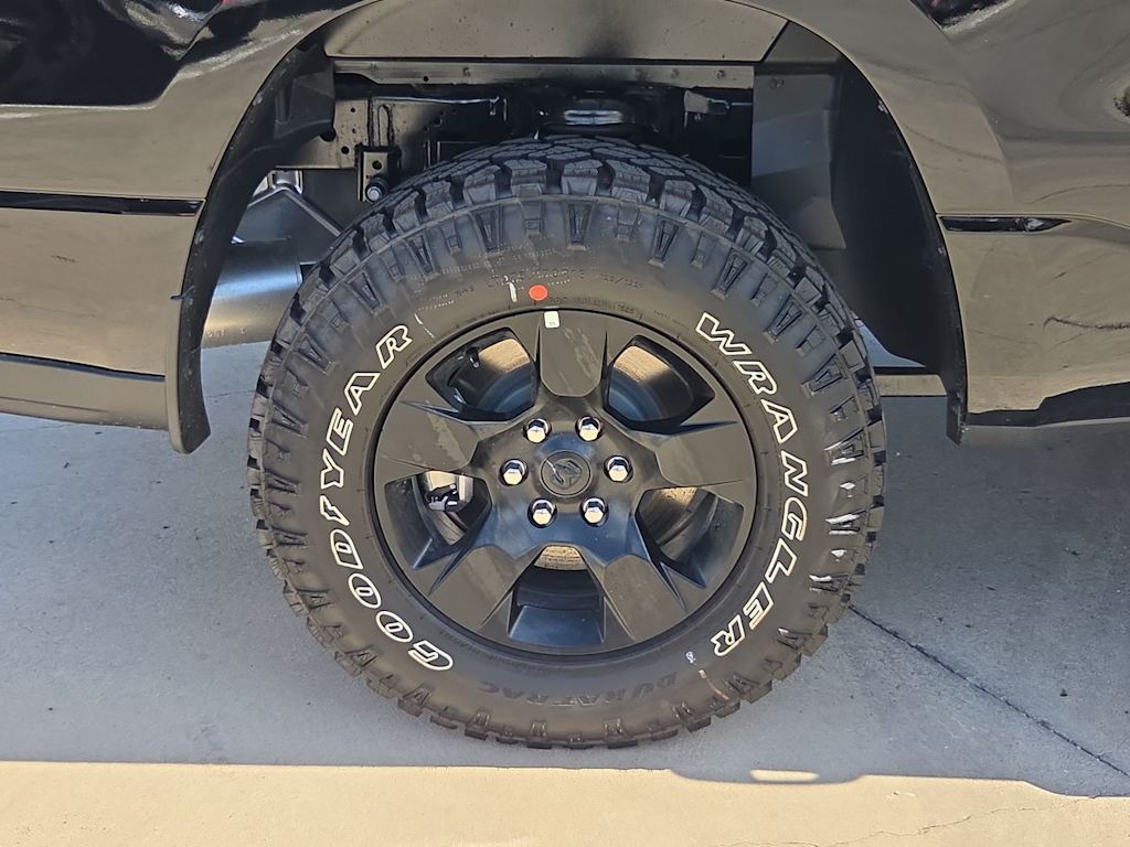 Thumbnail: 2026 RAM 1500 - 8