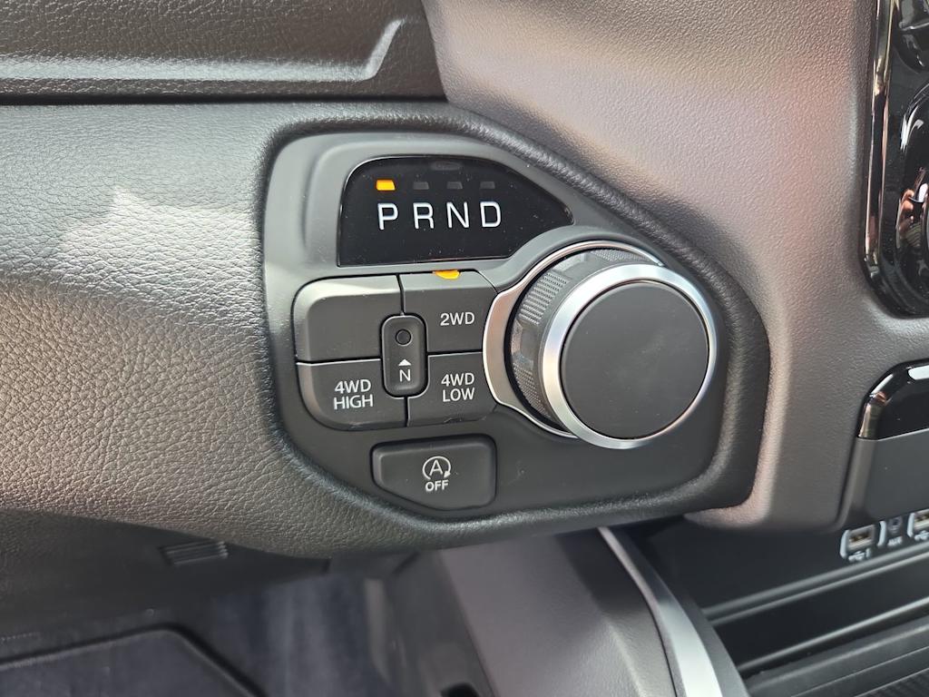 Thumbnail: 2026 RAM 1500 - 29