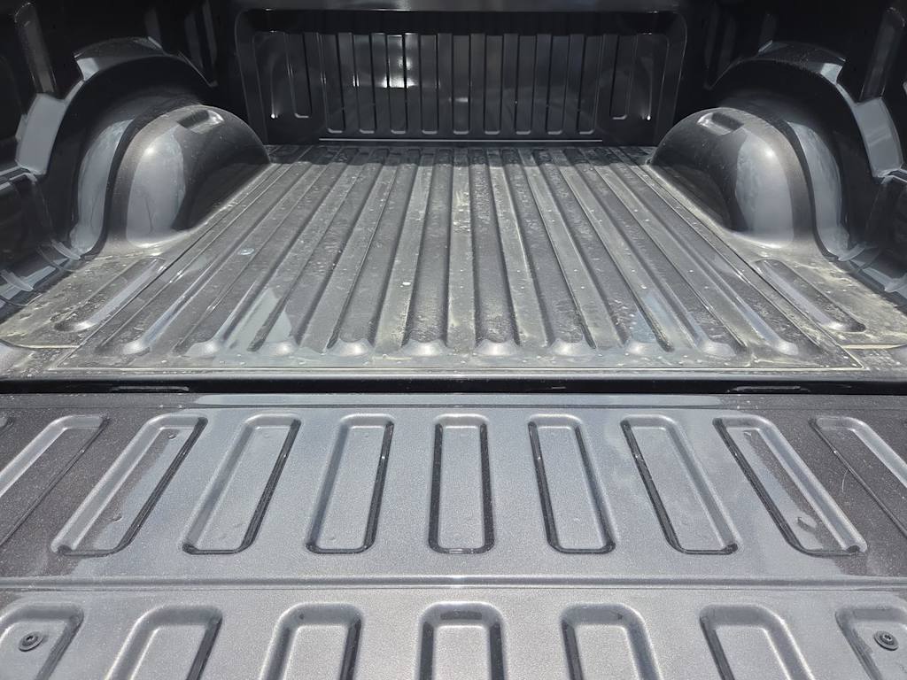 Thumbnail: 2026 RAM 1500 - 15